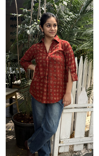 Maroon elephant print middle pleat shirt 