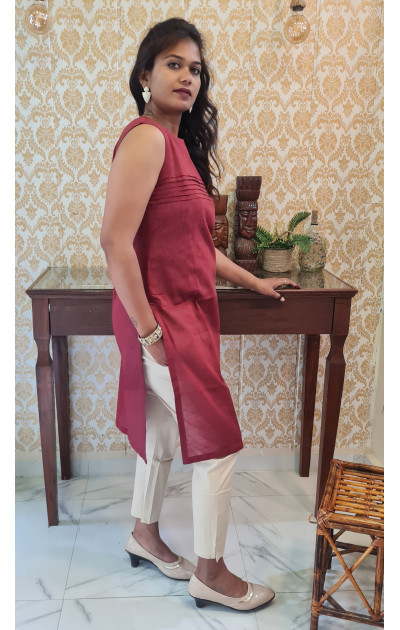 Maroon handloom kurti with pleats